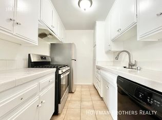 1041 9th St #8A, Santa Monica, CA 90403