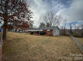 483 Caribou Rd, Asheville, NC 28803