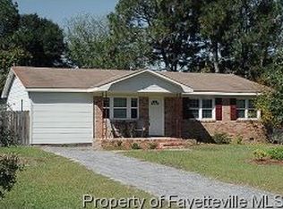 3250 Hennardland Pl, Hope Mills, NC 28348