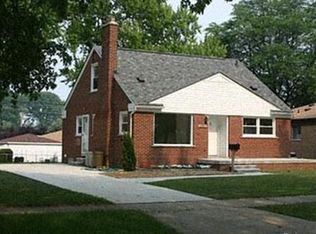 6888 Highview St, Dearborn Heights, MI 48127
