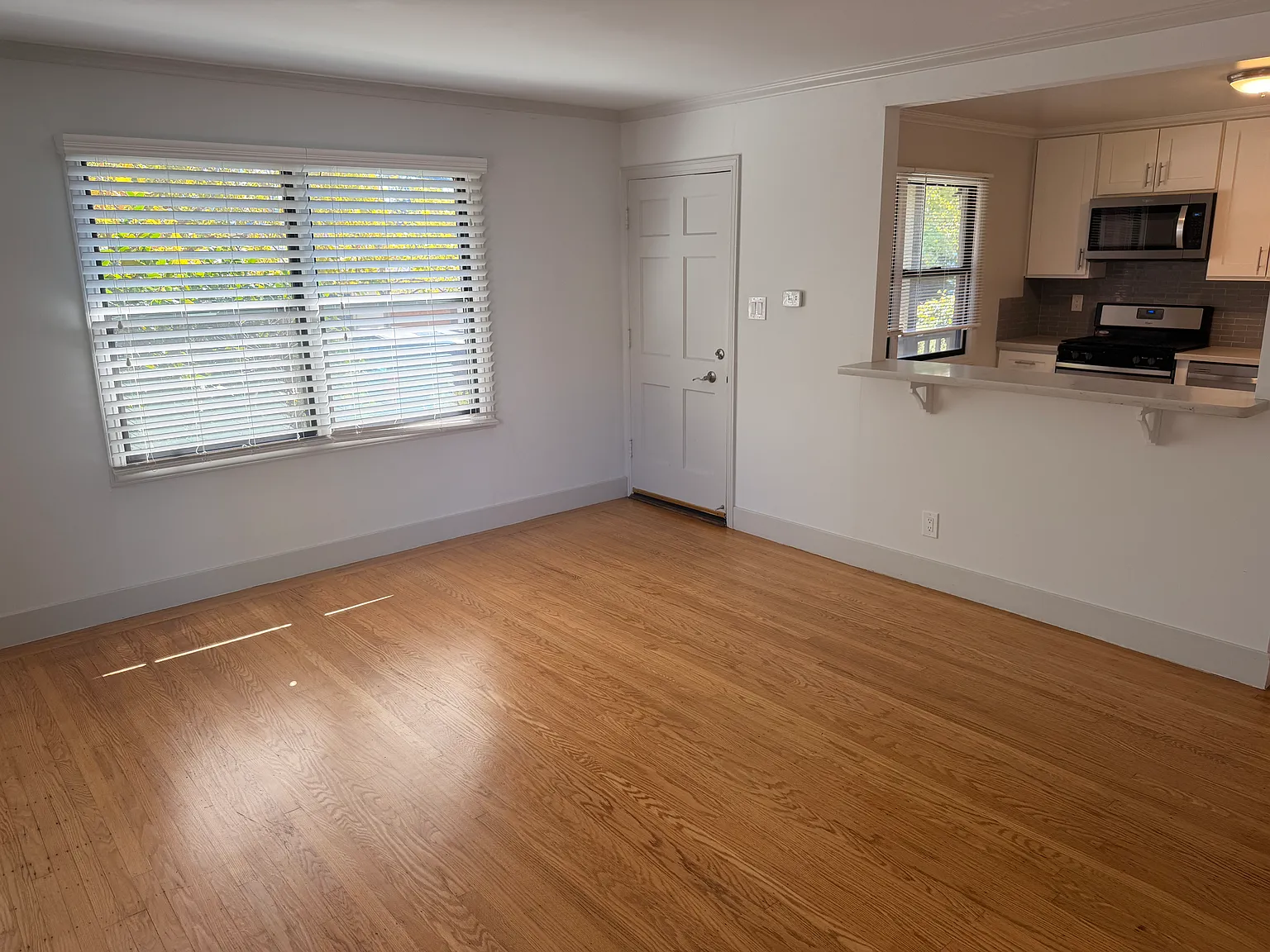 1 bed, $2,850 — Photo 3