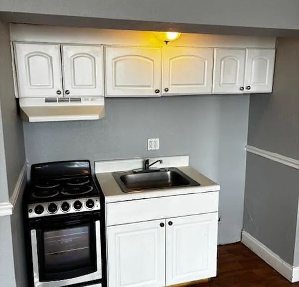311 W Ashley St #304-0 — Photo 15