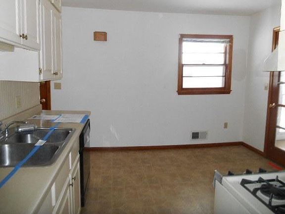 5th image of 664 E 82nd Street