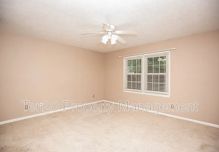 5827 Gene Ave — Photo 15