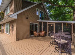 25262 Arrowhead Ln, Hudson, IL 61748