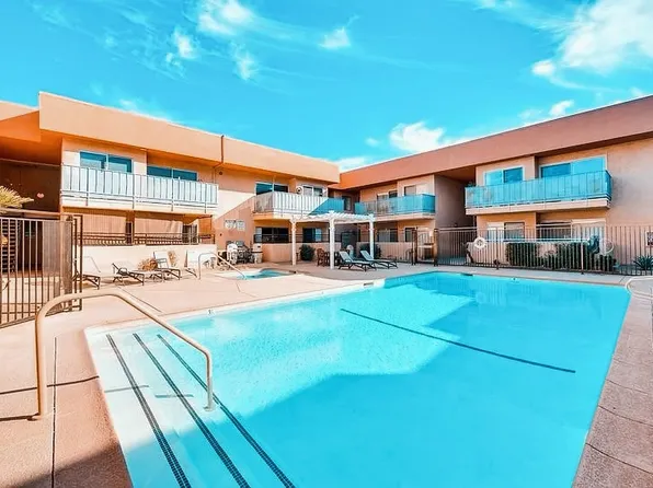 400 N Sunrise Way APT 116, Palm Springs, CA 92262