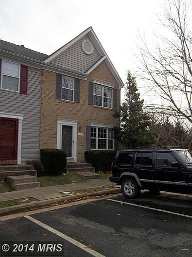 1st image of 124 Dorset Ln