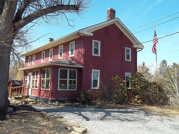 5th image of 795 Newgarden Ave