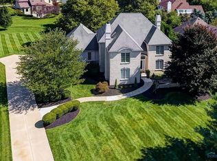 1550 Cobblestone Dr, Bowling Green, OH 43402