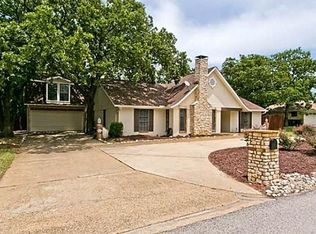 109 Woodland Dr, Highland Village, TX 75077