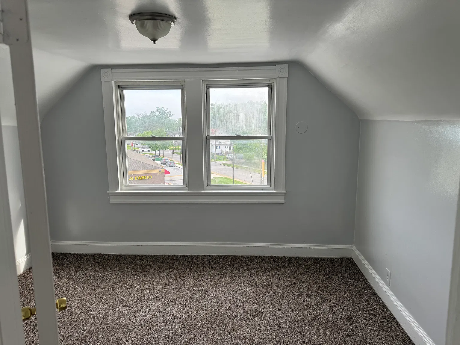2 bed, 700 sqft, $1,200 — Photo 4