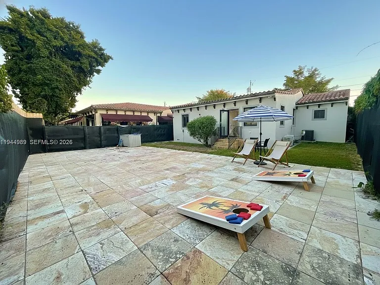 3069 SW 21st St — Photo 22