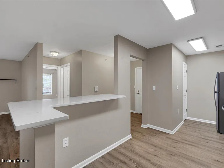 6403 Shelton Cir #102 — Photo 12