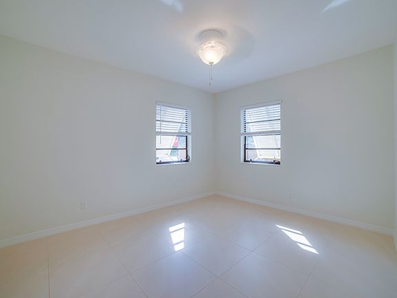 4th image of 1657 SW 10th Ave