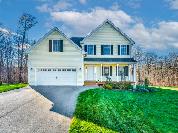 16 Tall Wood Drive, East Hampton, CT 06424