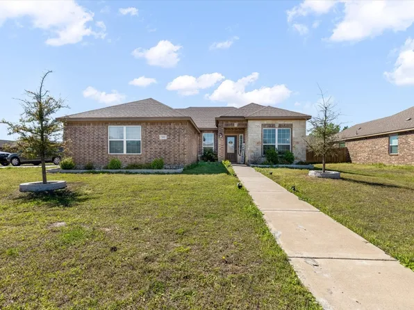 700 W Milas Ln, Red Oak, TX 75154