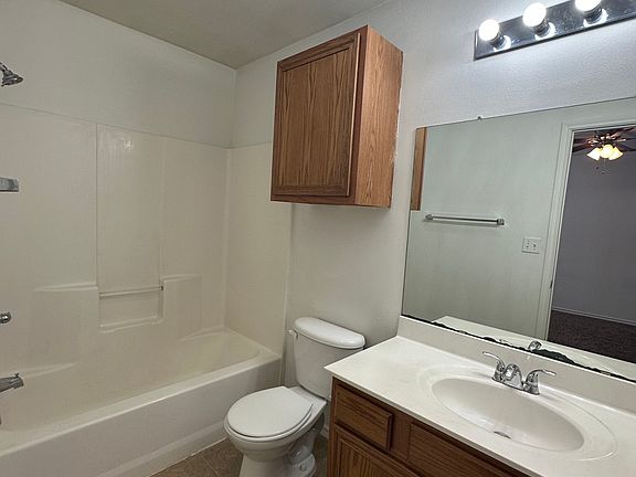 5th image of 303 N Chicago Ave APT B