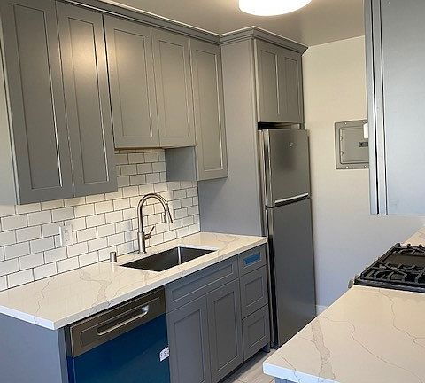 4th image of 1220 2nd Ave APT 5