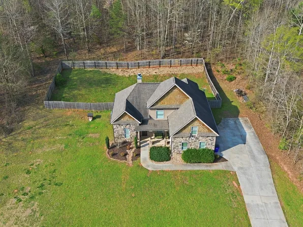 130 Maple Drive, Commerce, GA 30529