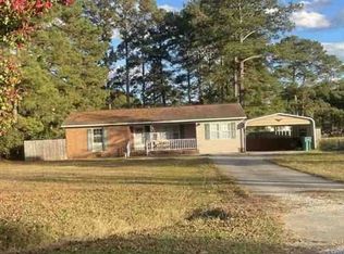 602 5th St, Bladenboro, NC 28320