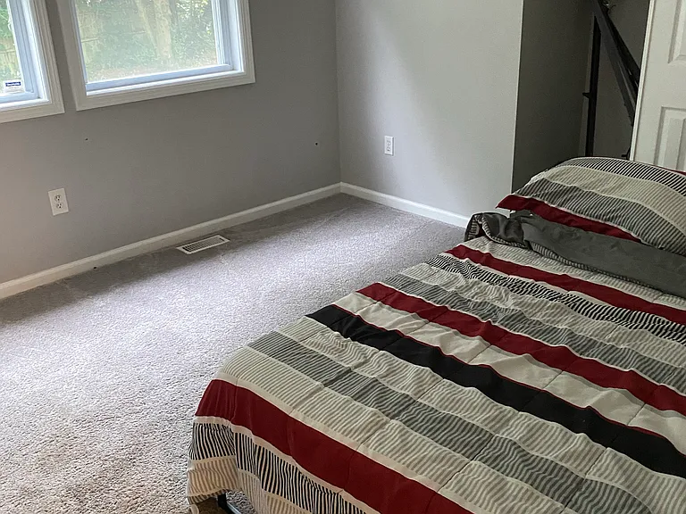 164 Rosedale Ave — Photo 3