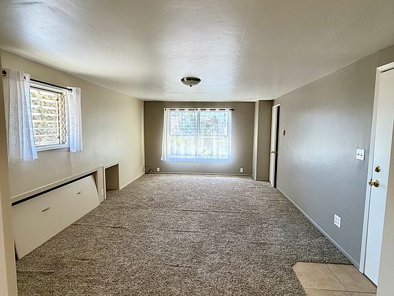 Nice breeze and large living space with hideaway bed