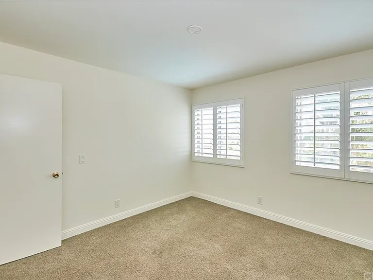 530 Cameron Crest Dr — Photo 25