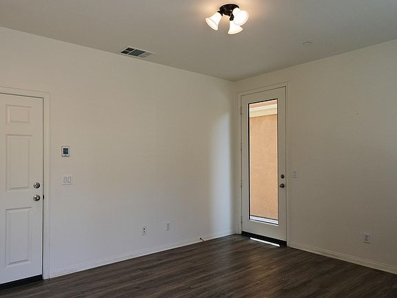 4th image of 2873 Cedar Ln