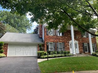 1718 Crestview Dr, Rockville, MD 20854