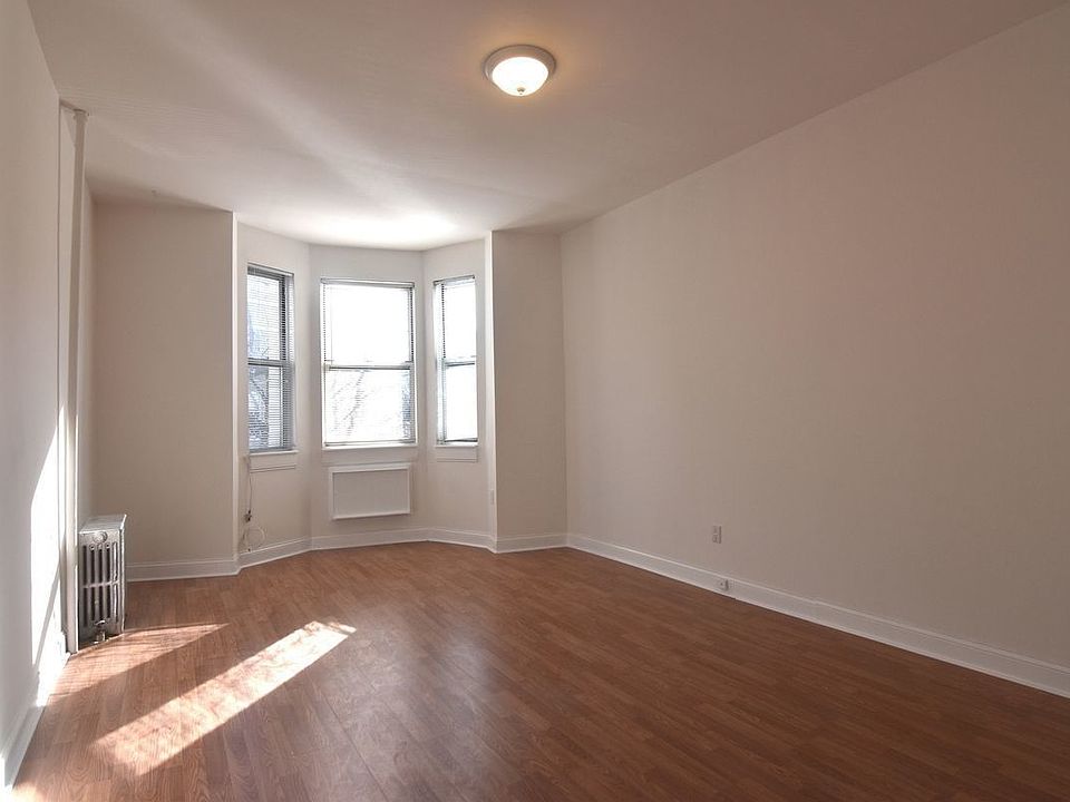 1st image of 92 Eckford St #2F