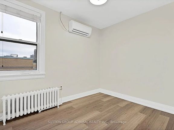3rd image of 448 Spadina Rd #405