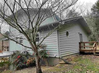 3164 Bogard Rd, Cosby, TN 37722