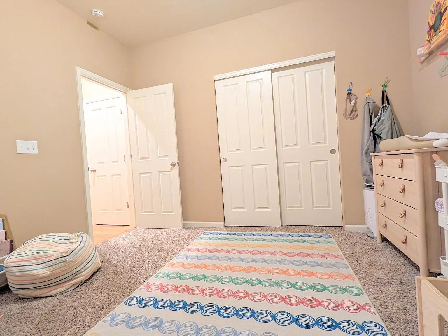 3 bed, 1981 sqft, $2,750 — Photo 4