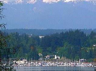 9679 Battle Point Dr NE, Bainbridge Island, WA 98110