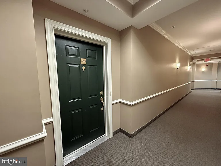 9720 Holmes Pl #403 — Photo 19