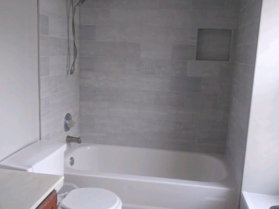 3rd image of 4025 Wyckoff Dr