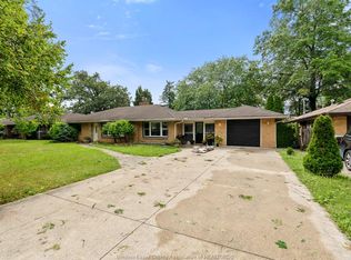 2725 Buckingham Dr, Windsor, ON N8T2C1