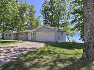 6828 E Shore Rd, Traverse City, MI 49686