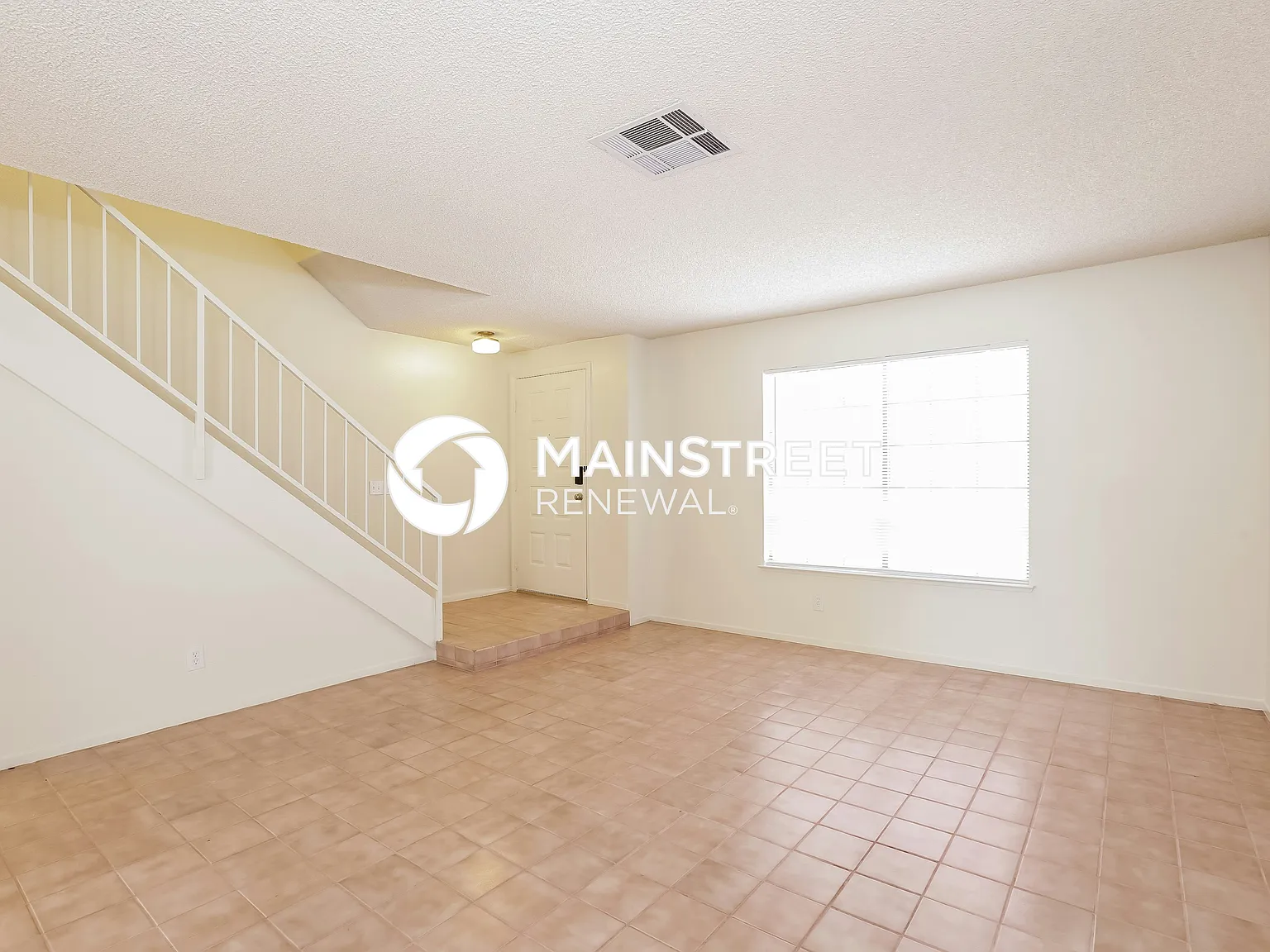 376 Manzanita ST — Photo 3
