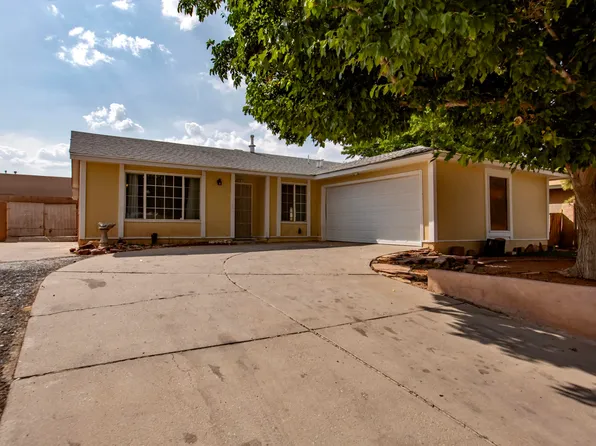 713 Cesars Palace Dr NW, Albuquerque, NM 87121
