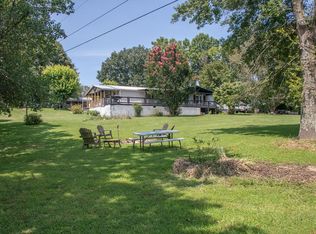 218 Peters Private Dr, Bristol, TN 37620