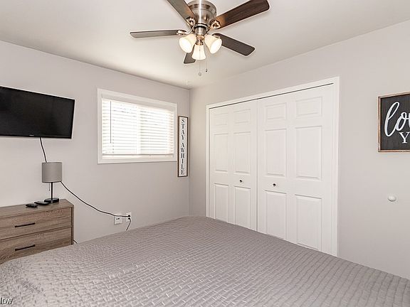 3rd image of 1855 Eldon Dr