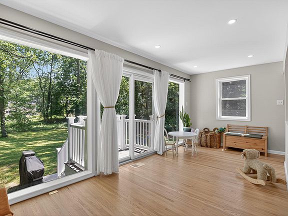 4th image of 119 Sharrowvale Rd