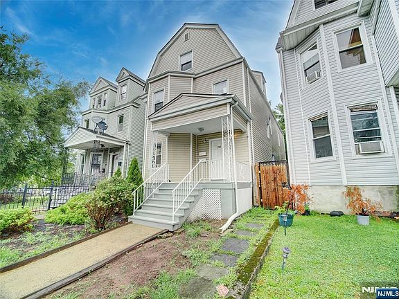 2nd image of 198 N 17th St