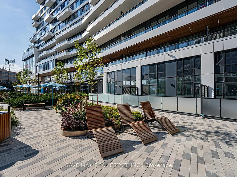 2485 Eglinton Ave W #402 — Photo 47