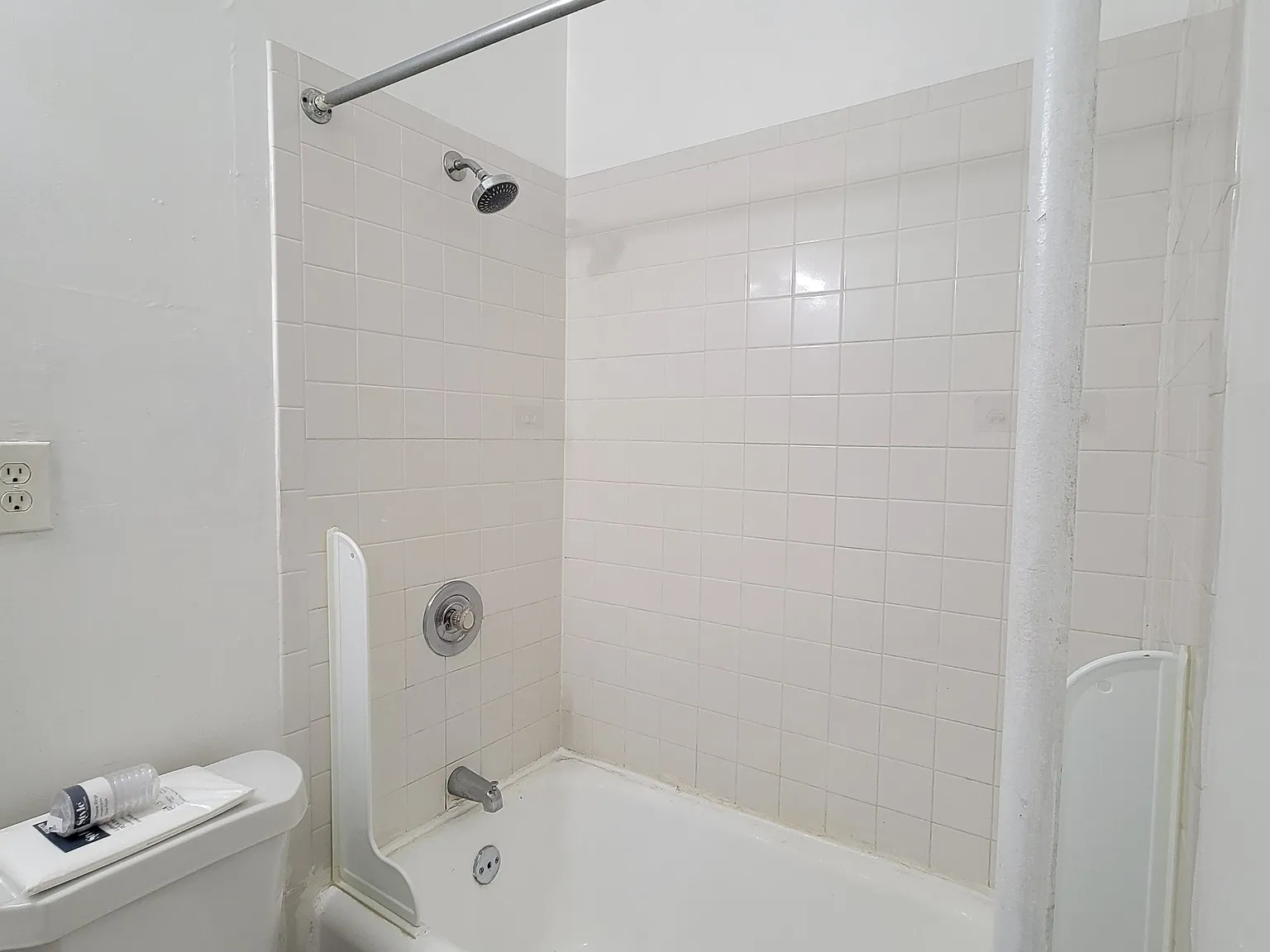 1 bed, 650 sqft, $1,395 — Photo 2