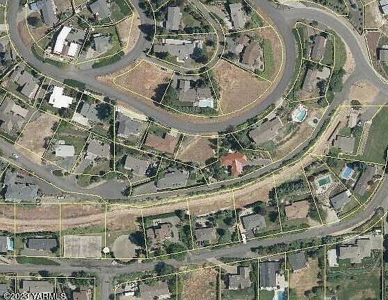 5th image of 7920 Englewood Crest Dr