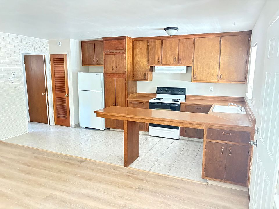 1st image of 769 Modesto Ave Unit 3