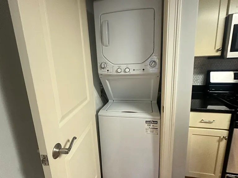 31 Elliott St — Photo 10