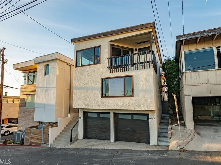 221 12th Pl — Photo 17